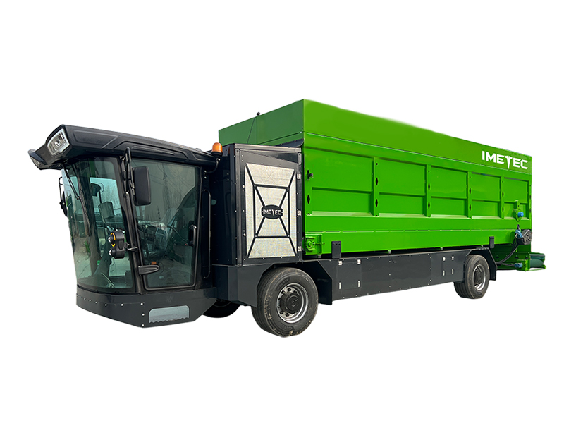 最新撒料车.jpg