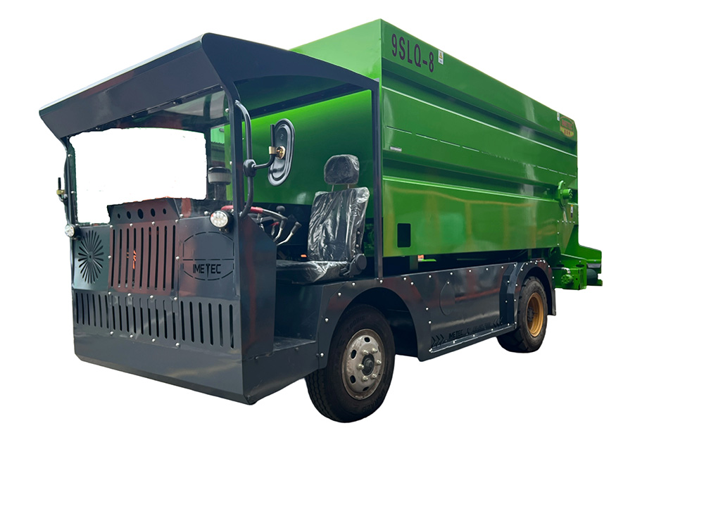 Electric feed spreader