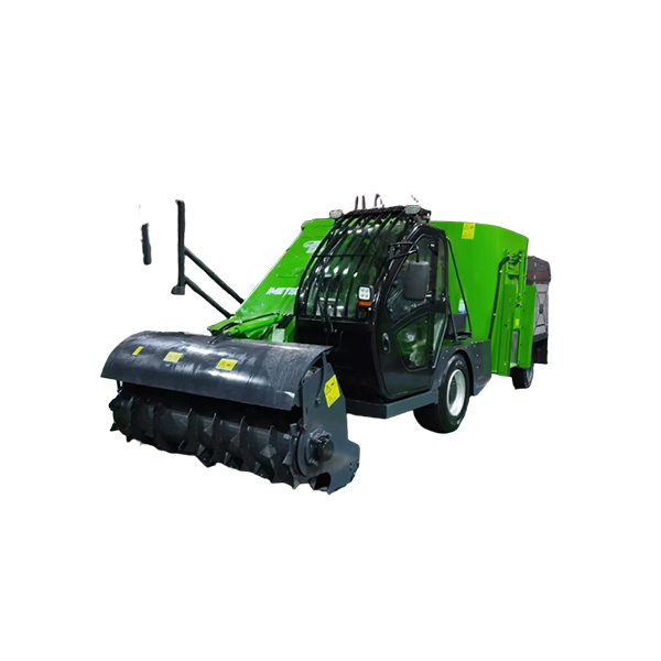 Yimeite 10-cubic-meter Self-Propelled Feeder: The “Feeding E